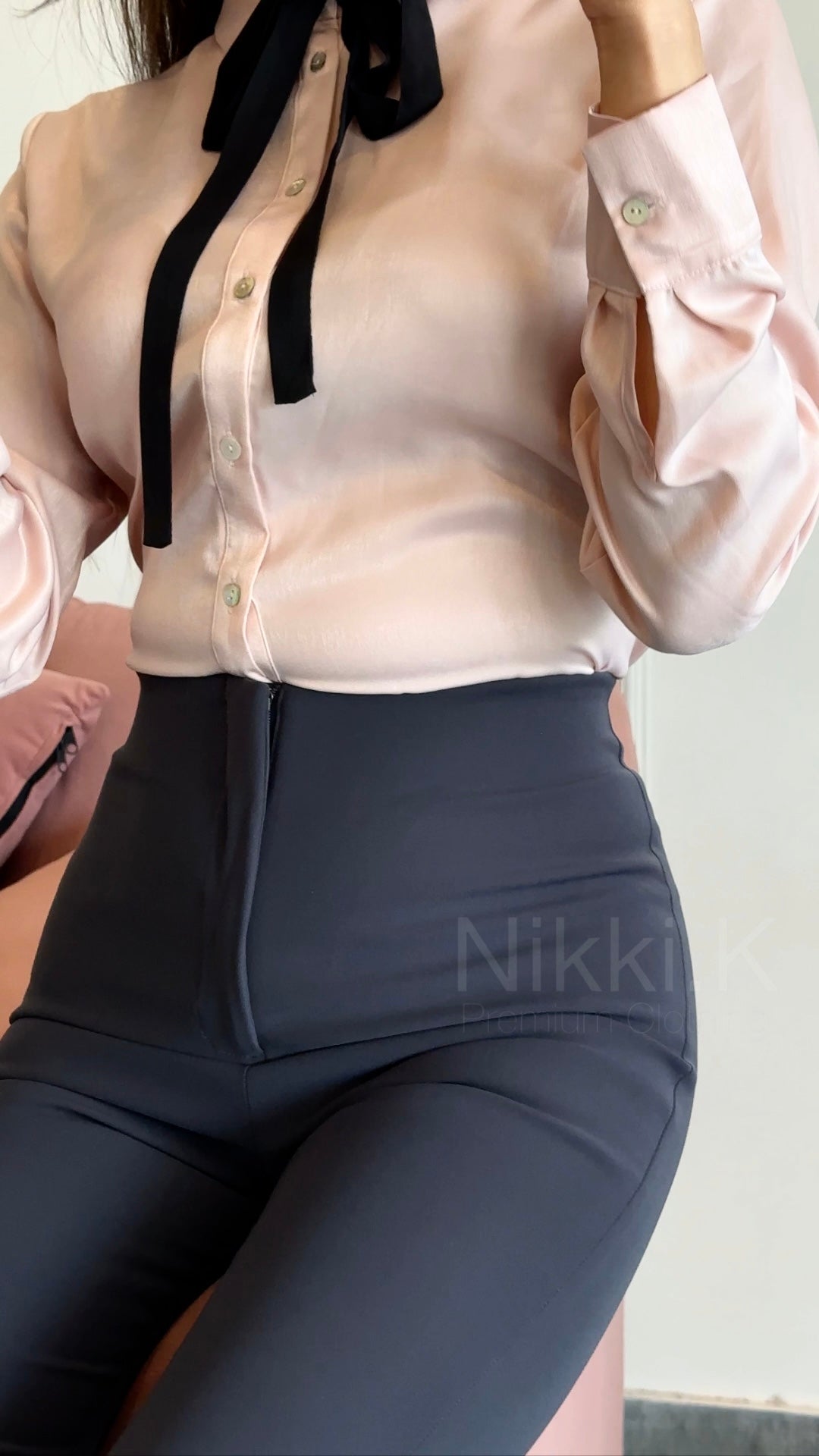 Nikki.K Sculpted High Waist Flared trousers (W/O Pocket)- Graphite Grey (NEW)